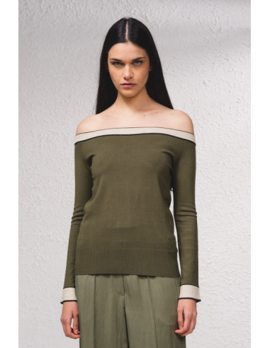 Pull avec épaules dégagées 259357