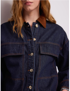 Veste en denim avec boutons dorés 36002 2