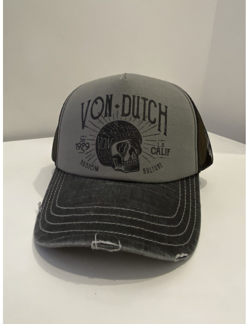 casquettes Von Dutch