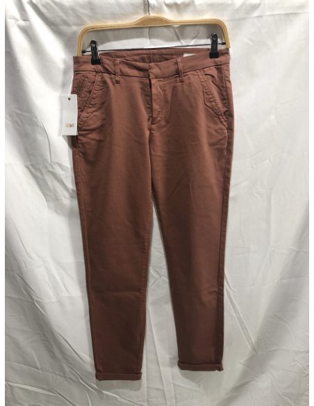 Sandy basic chino