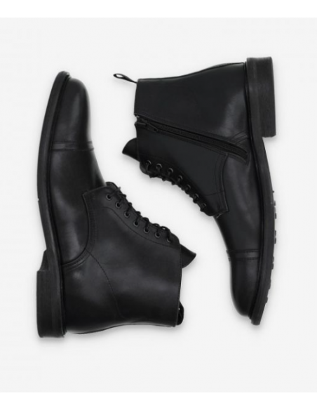 PILOT Boots